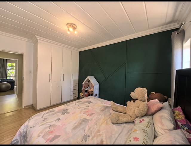 2 BEDROOM TOWNHOUSE FOR SALE IN BELLAIRS PARK